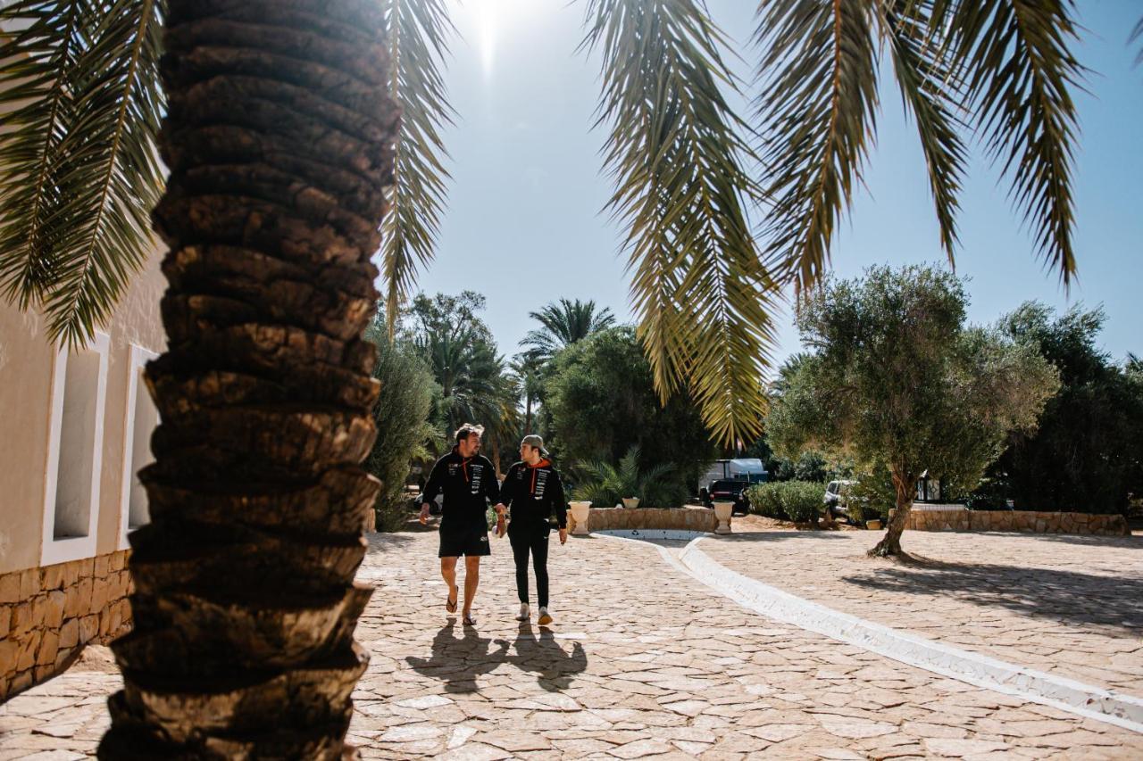 Qasr Ghilan Hotel Pansy מראה חיצוני תמונה