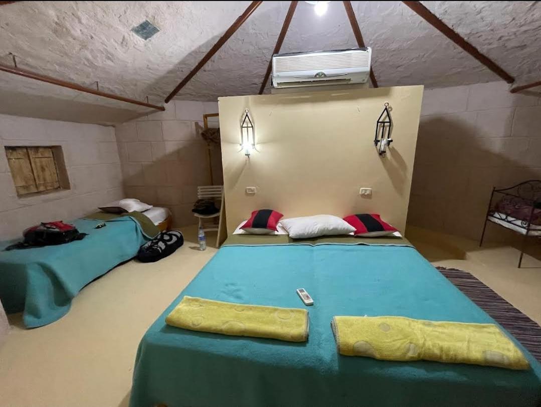 Qasr Ghilan Hotel Pansy מראה חיצוני תמונה